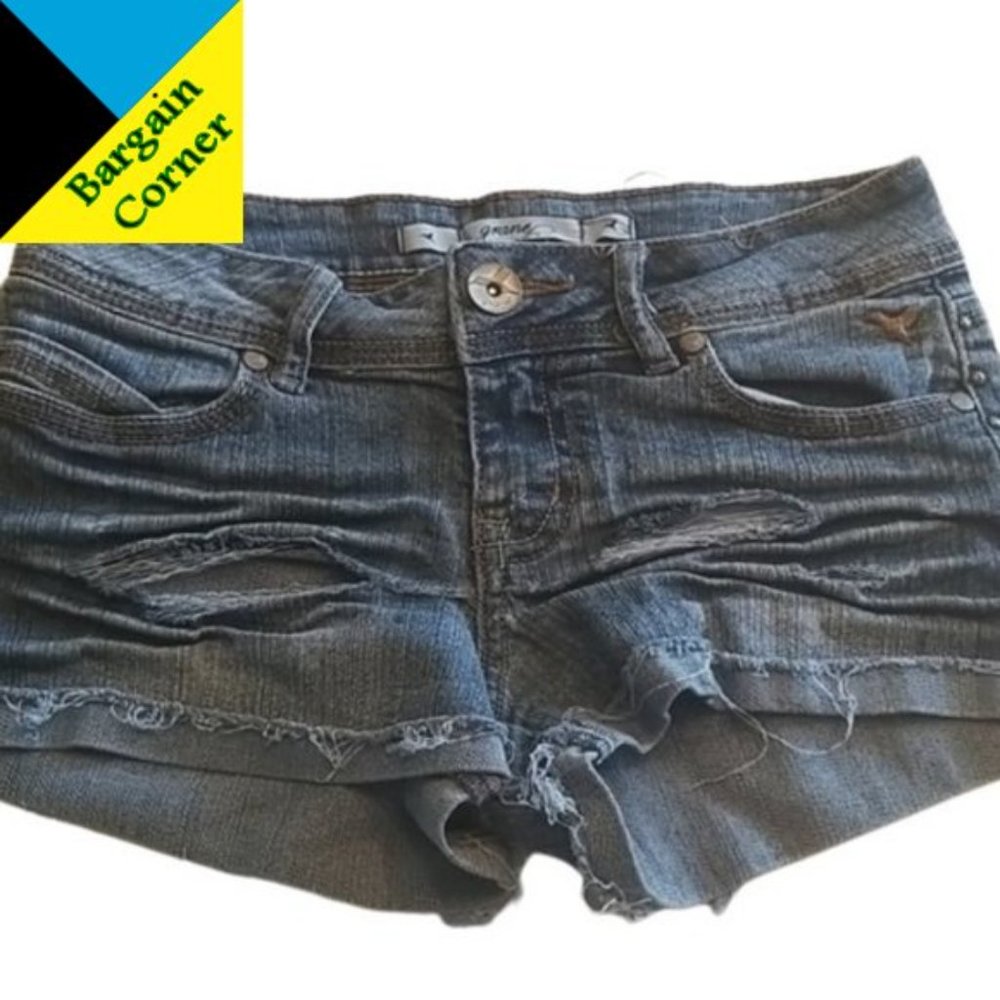 Grane Denim Shorts. Frayed Cuffed. Great for going to the lake. Sz 0